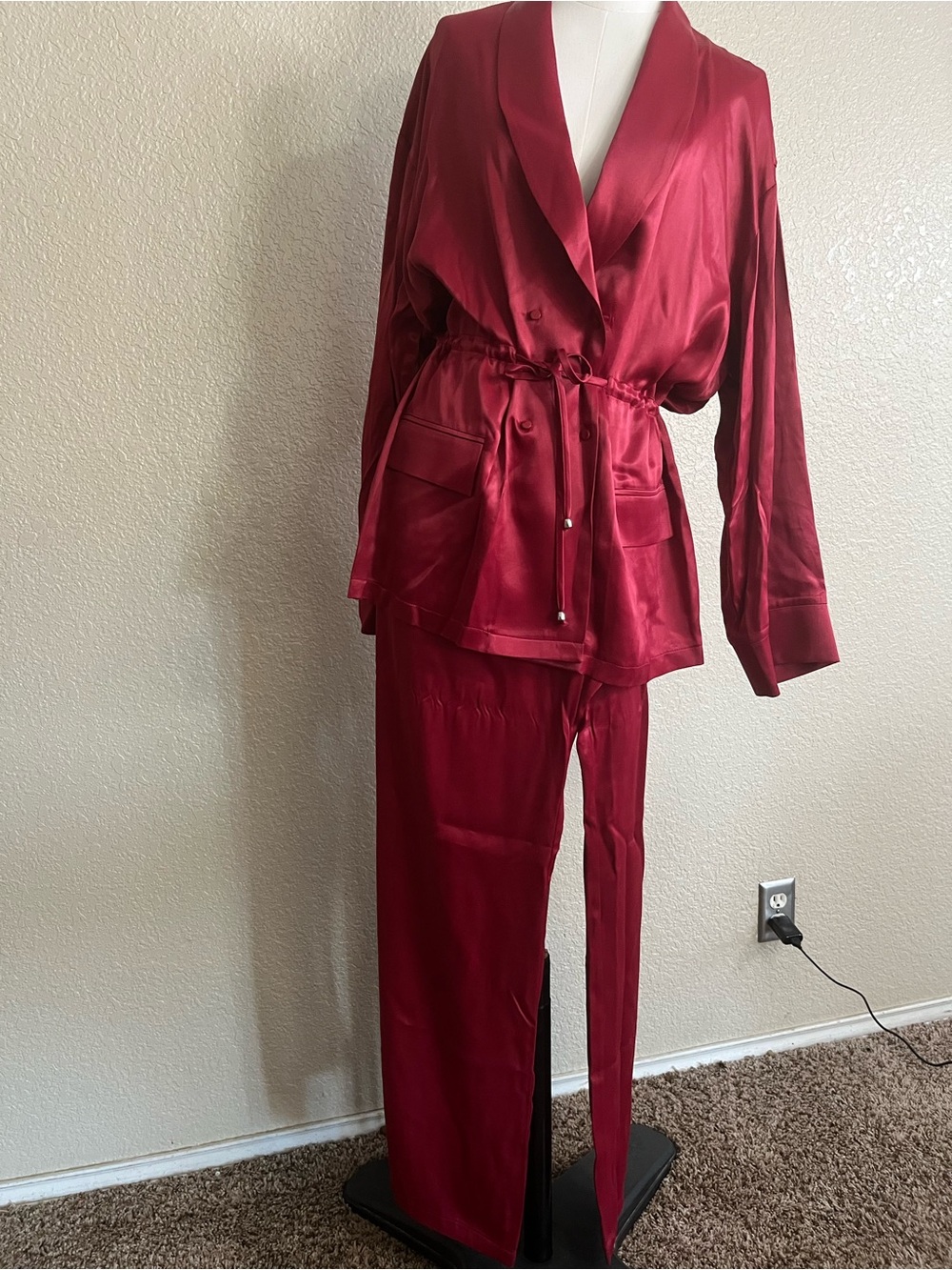 Women's Satin Drawstring Waist Jacket - Burgundy - Picture 4 of 13